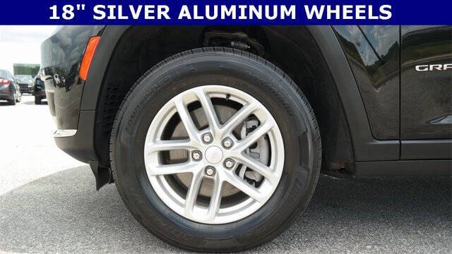 2023 Jeep Grand Cherokee L Laredo