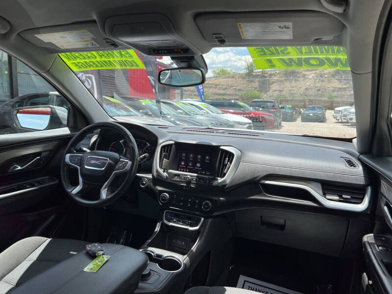 2024 GMC Terrain SLE