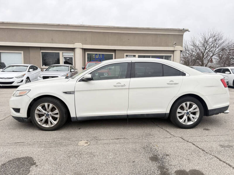 2011 Ford Taurus SEL
