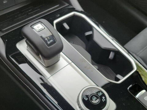 2026 Mitsubishi Outlander LE
