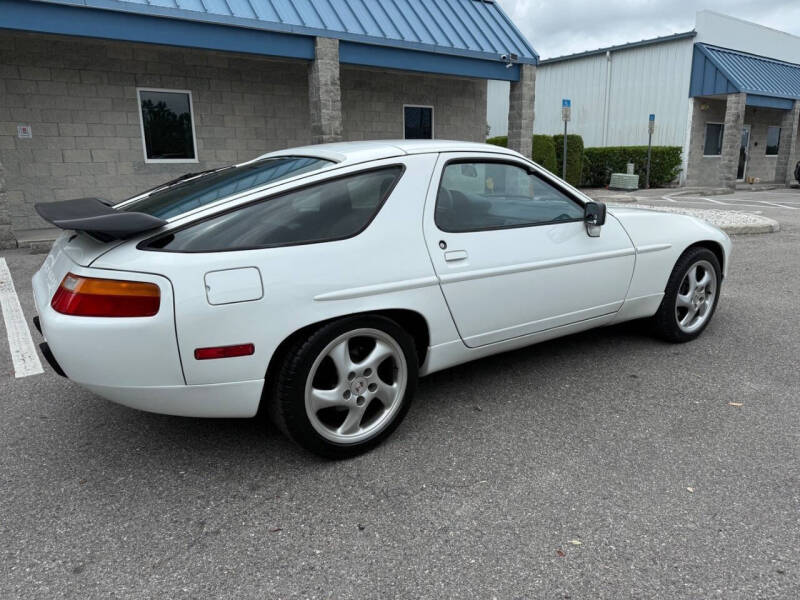 1987 Porsche 928 S4