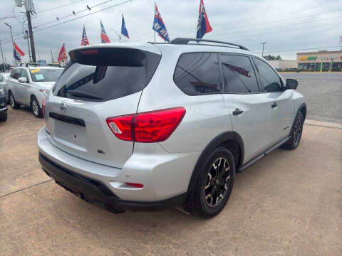 2020 Nissan Pathfinder SL