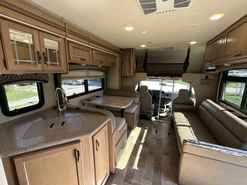2020 Thor Motor Coach Chateau