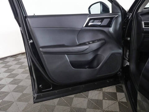 2025 Mitsubishi Outlander PHEV SE