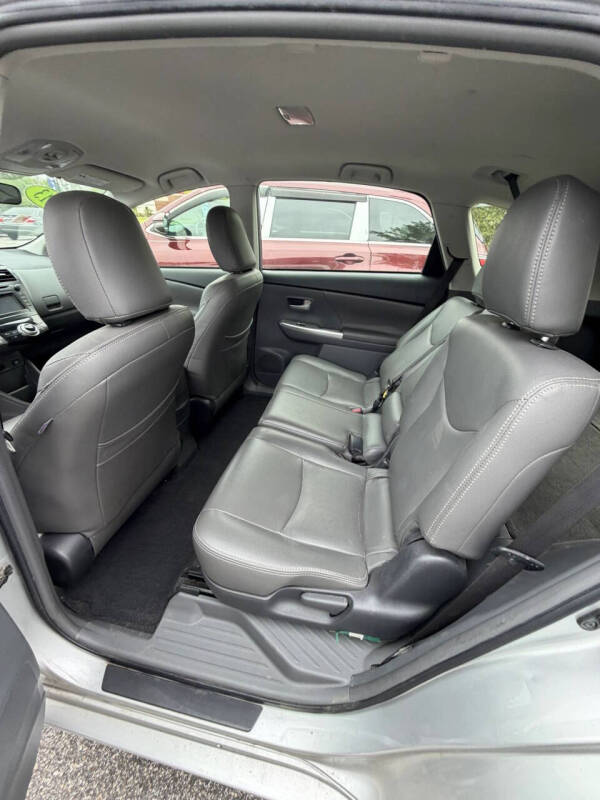 2013 Toyota Prius v