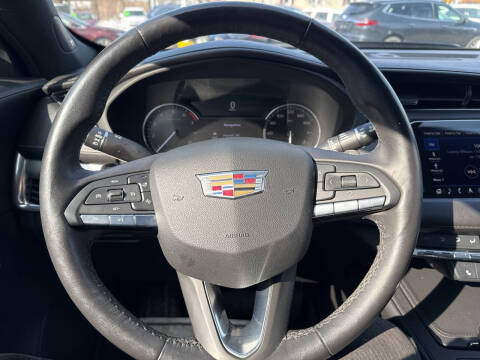 2020 Cadillac XT4 Premium Luxury