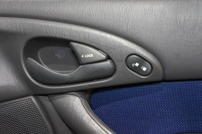 2003 Ford Focus SVT
