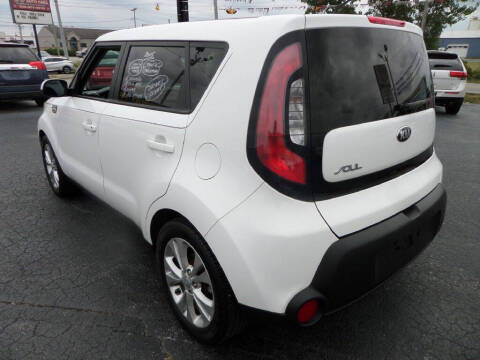 2015 Kia Soul +