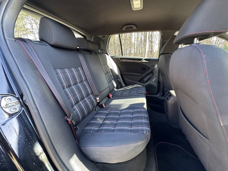 2014 Volkswagen GTI Wolfsburg Edition PZEV