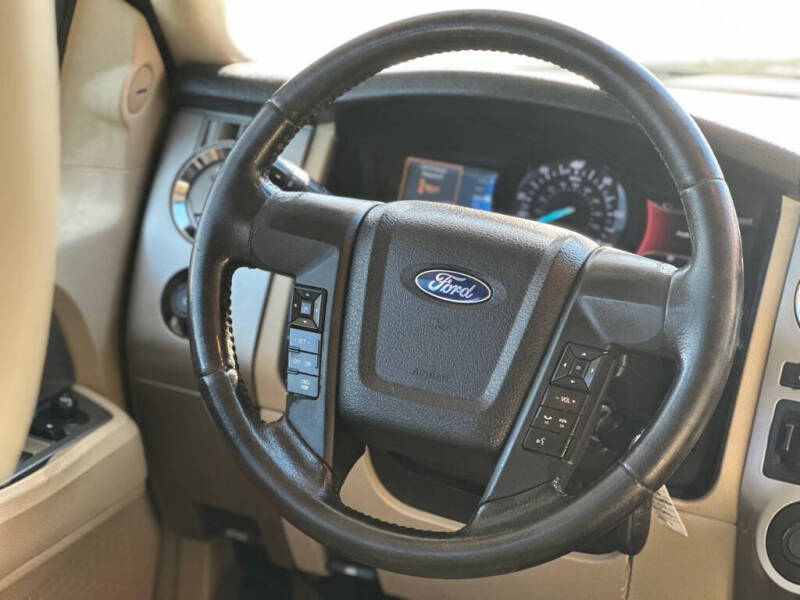 2016 Ford Expedition EL XLT