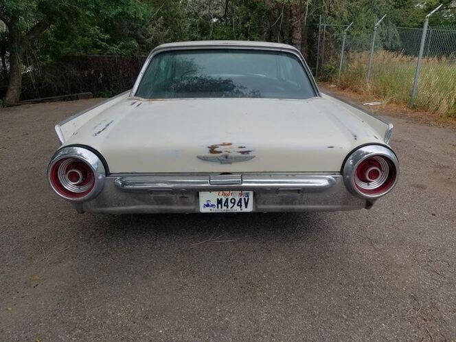 1962 Ford Thunderbird