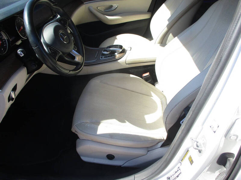 2018 Mercedes-Benz E-Class E 300