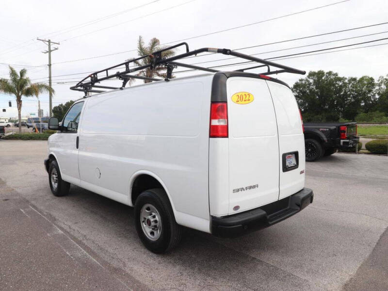 2022 GMC Savana 2500