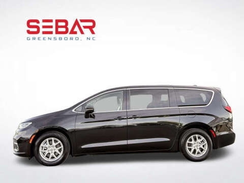 2023 Chrysler Pacifica Touring L