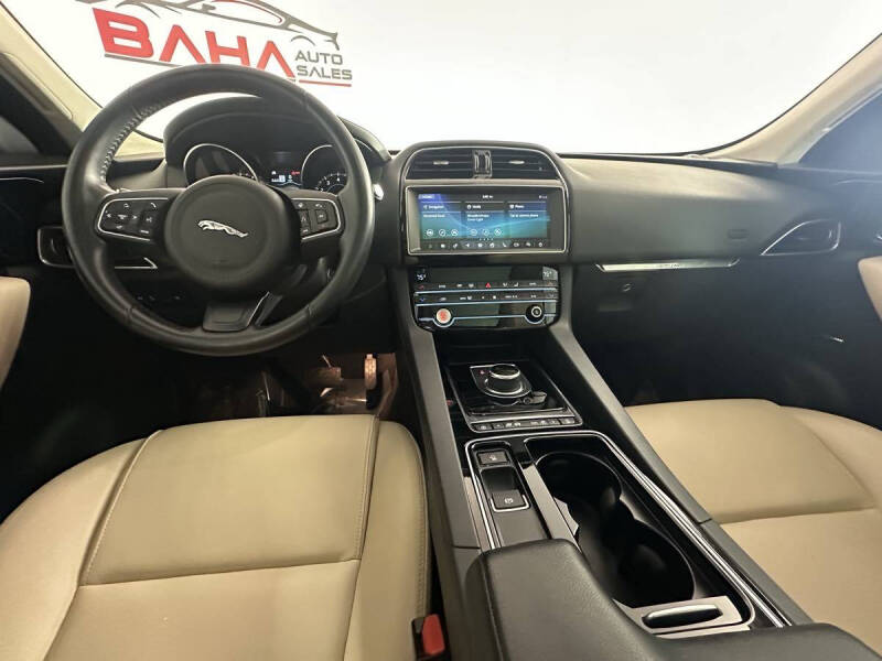 2020 Jaguar F-PACE 25t Premium