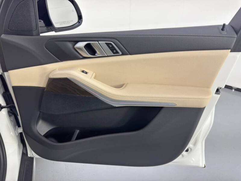 2022 BMW X5 xDrive45e