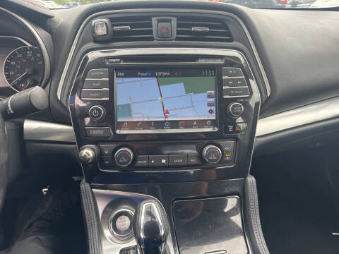 2017 Nissan Maxima 3.5 SR