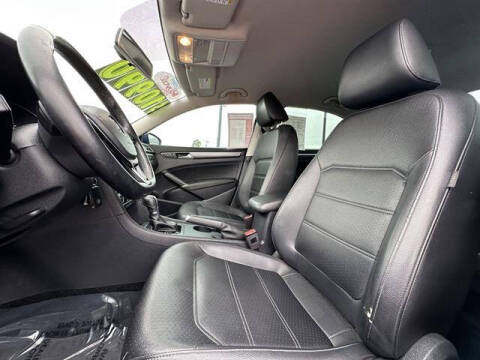 2017 Volkswagen Passat 1.8T R-Line