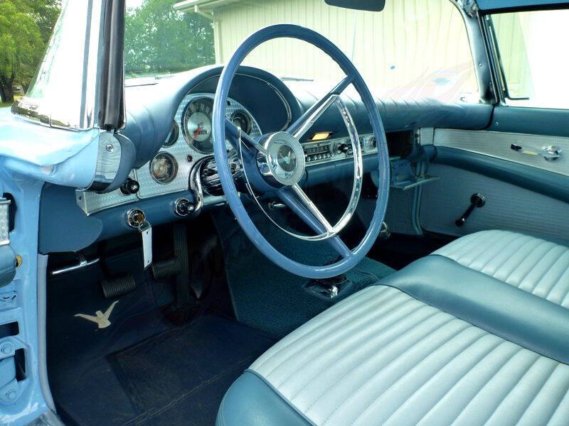 1957 Ford Thunderbird