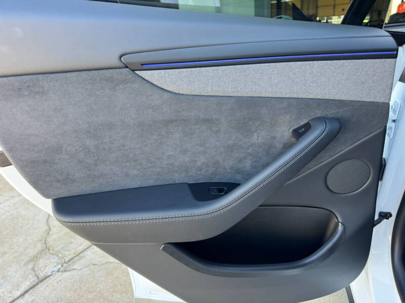 2026 Tesla Model Y Premium