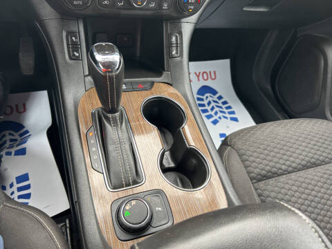 2017 GMC Acadia SLE-2