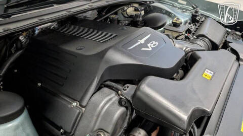 2004 Ford Thunderbird