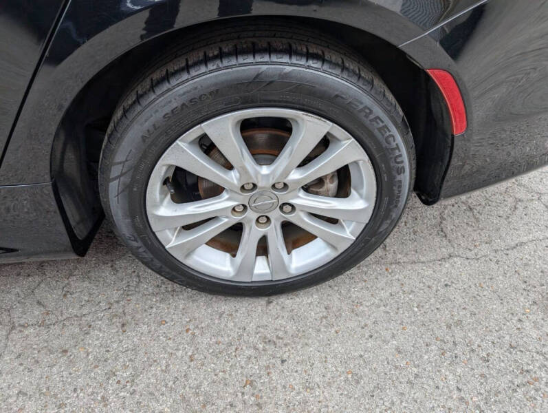 2017 Chrysler 200 Limited Platinum