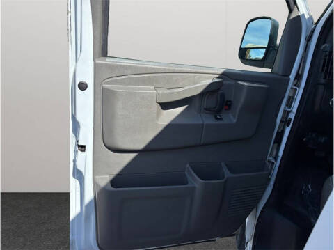 2017 Chevrolet Express 2500