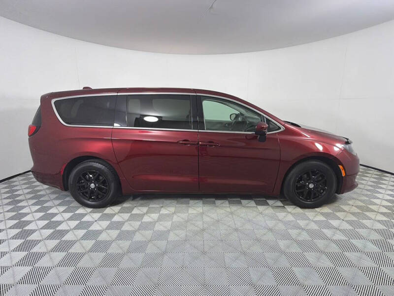 2019 Chrysler Pacifica LX