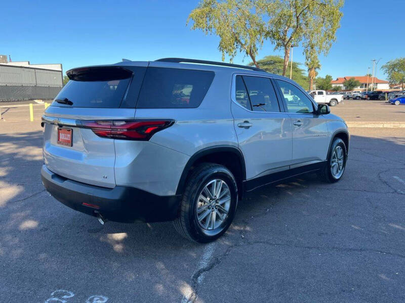 2022 Chevrolet Traverse LT Cloth