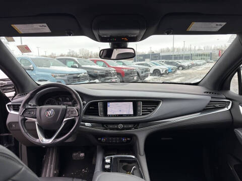 2024 Buick Enclave Essence