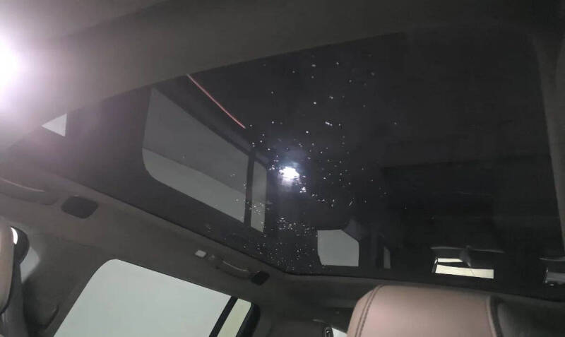 2024 Rivian R1S Adventure