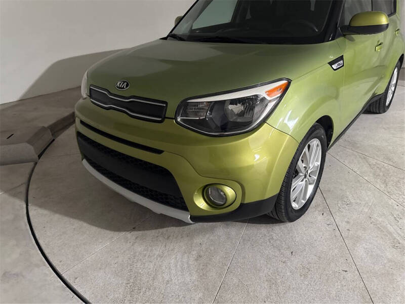 2017 Kia Soul +