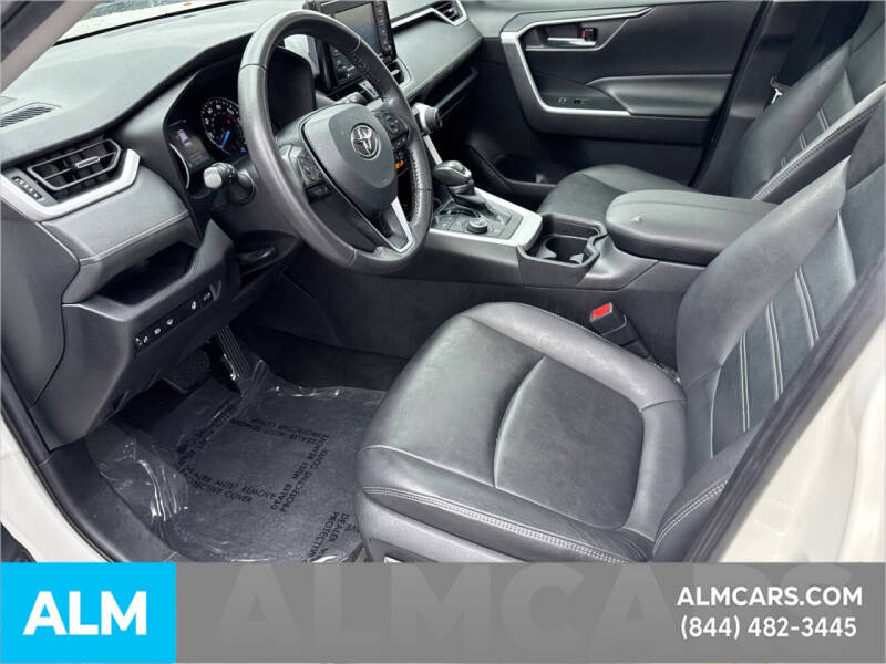 2021 Toyota RAV4 Hybrid XLE Premium