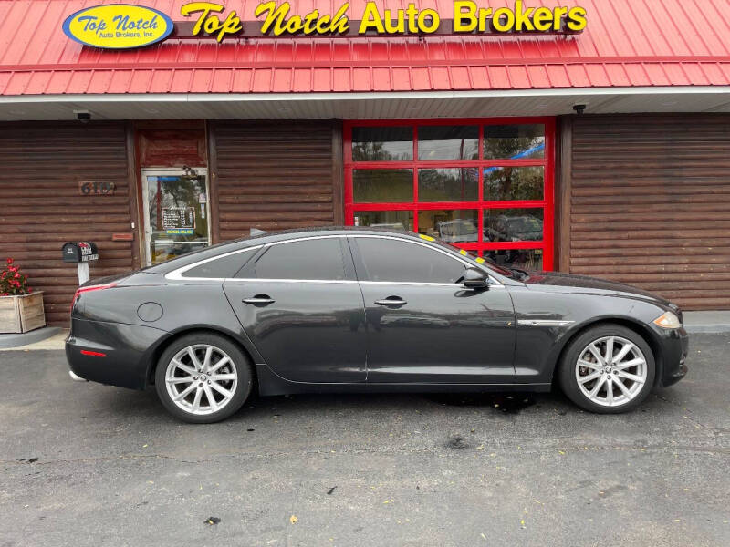 2013 Jaguar XJ Base's photo