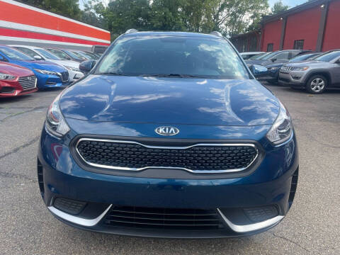 2019 Kia Niro for sale at John Warne Motors in Canonsburg PA