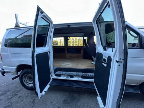 2014 Ford E-Series E-350 SD XL