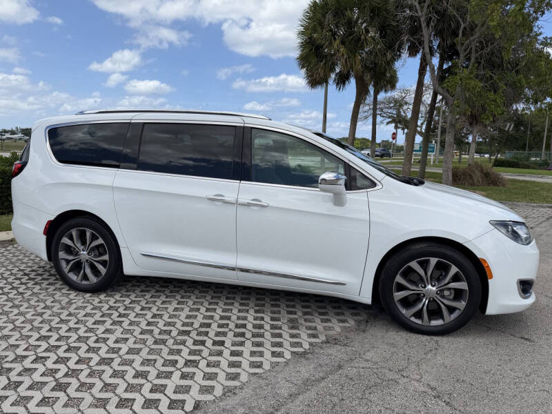2018 Chrysler Pacifica Limited