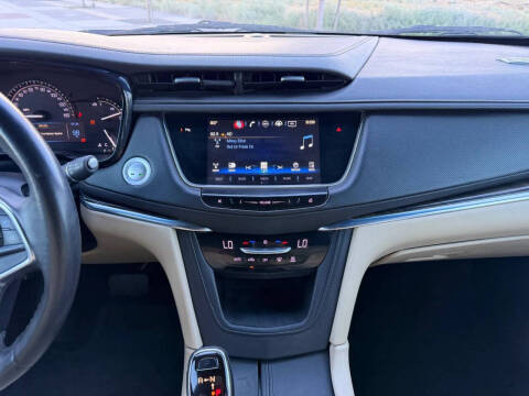 2017 Cadillac XT5