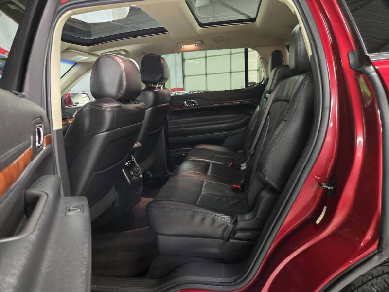 2014 Lincoln MKT