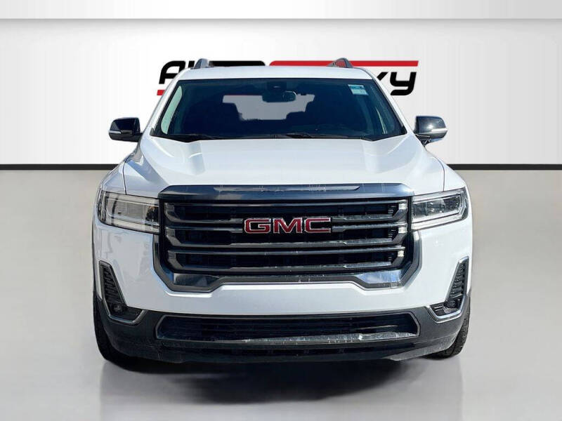 2023 GMC Acadia AT4