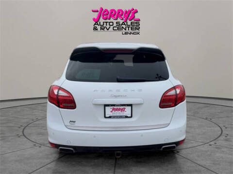 2014 Porsche Cayenne Platinum