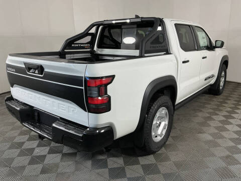 2024 Nissan Frontier SV
