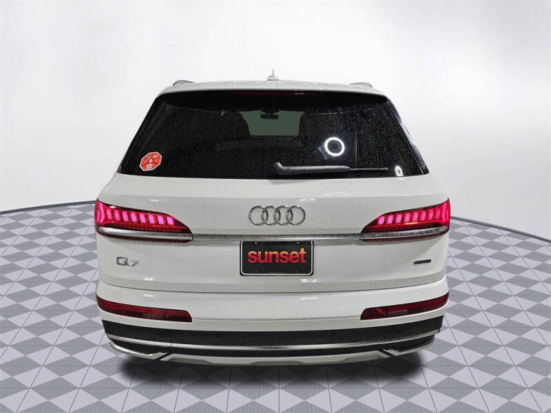 2023 Audi Q7 quattro Premium Plus 55 TFSI