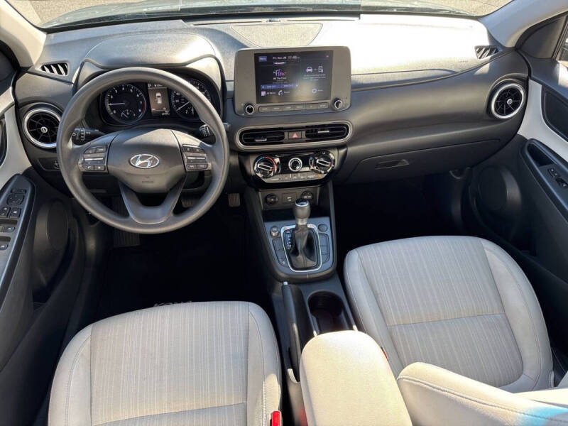 2022 Hyundai Kona SEL