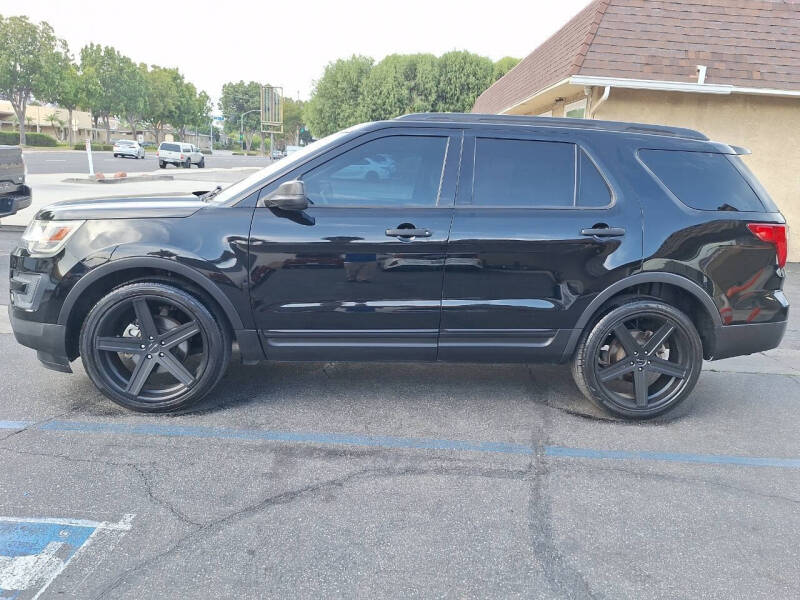 2016 Ford Explorer