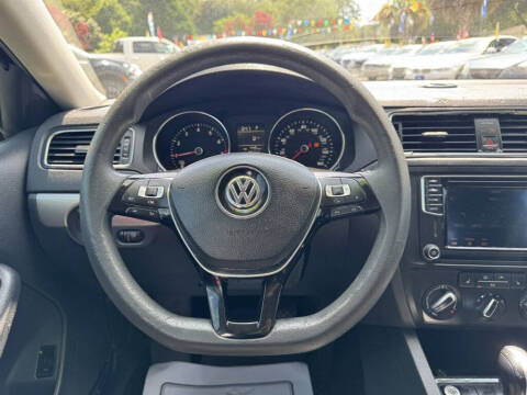 2016 Volkswagen Jetta