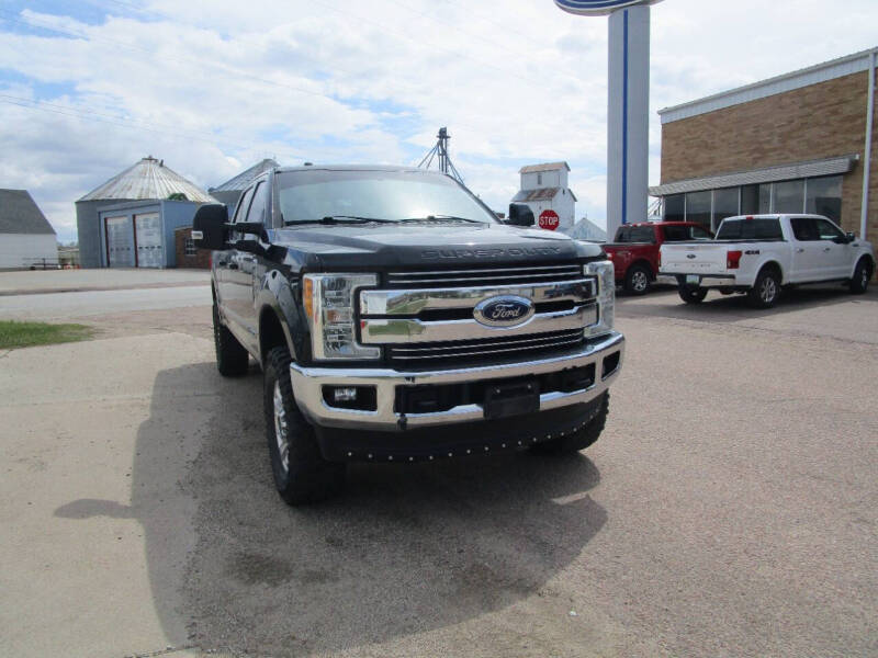 Used 2017 Ford F-250 Super Duty Lariat with VIN 1FT7W2BTXHEC08448 for sale in Danbury, IA