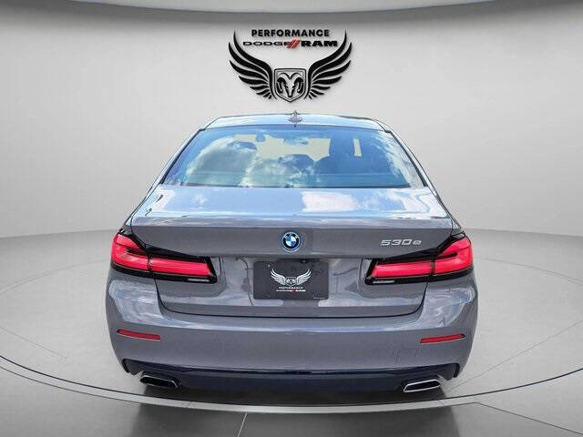 2022 BMW 5 Series 530e