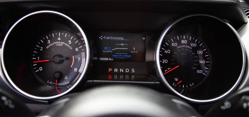 2020 Ford Mustang EcoBoost